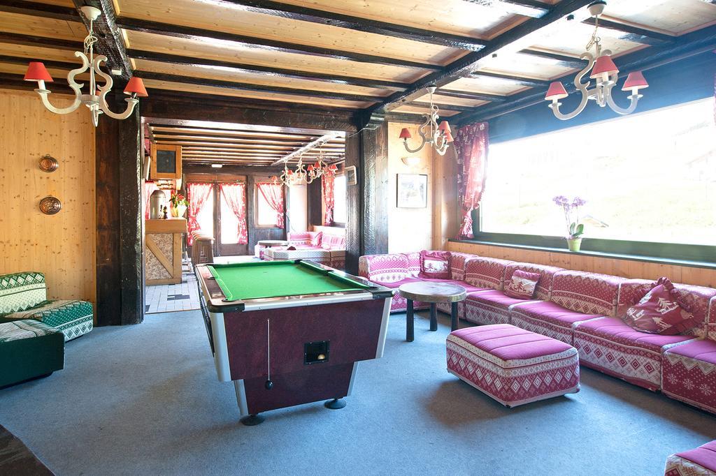 Madame Vacances Hotel Le Christina Альп-д'Юэз Экстерьер фото