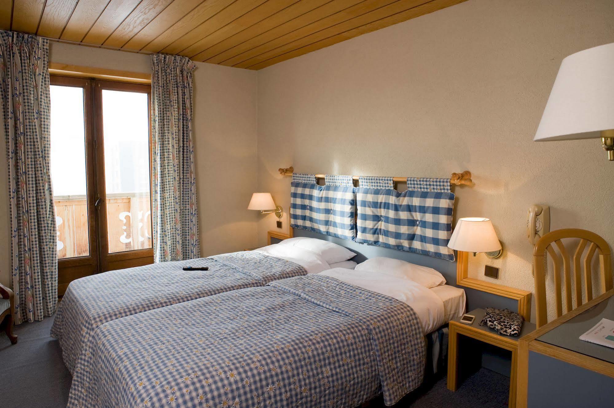 Madame Vacances Hotel Le Christina Альп-д'Юэз Экстерьер фото