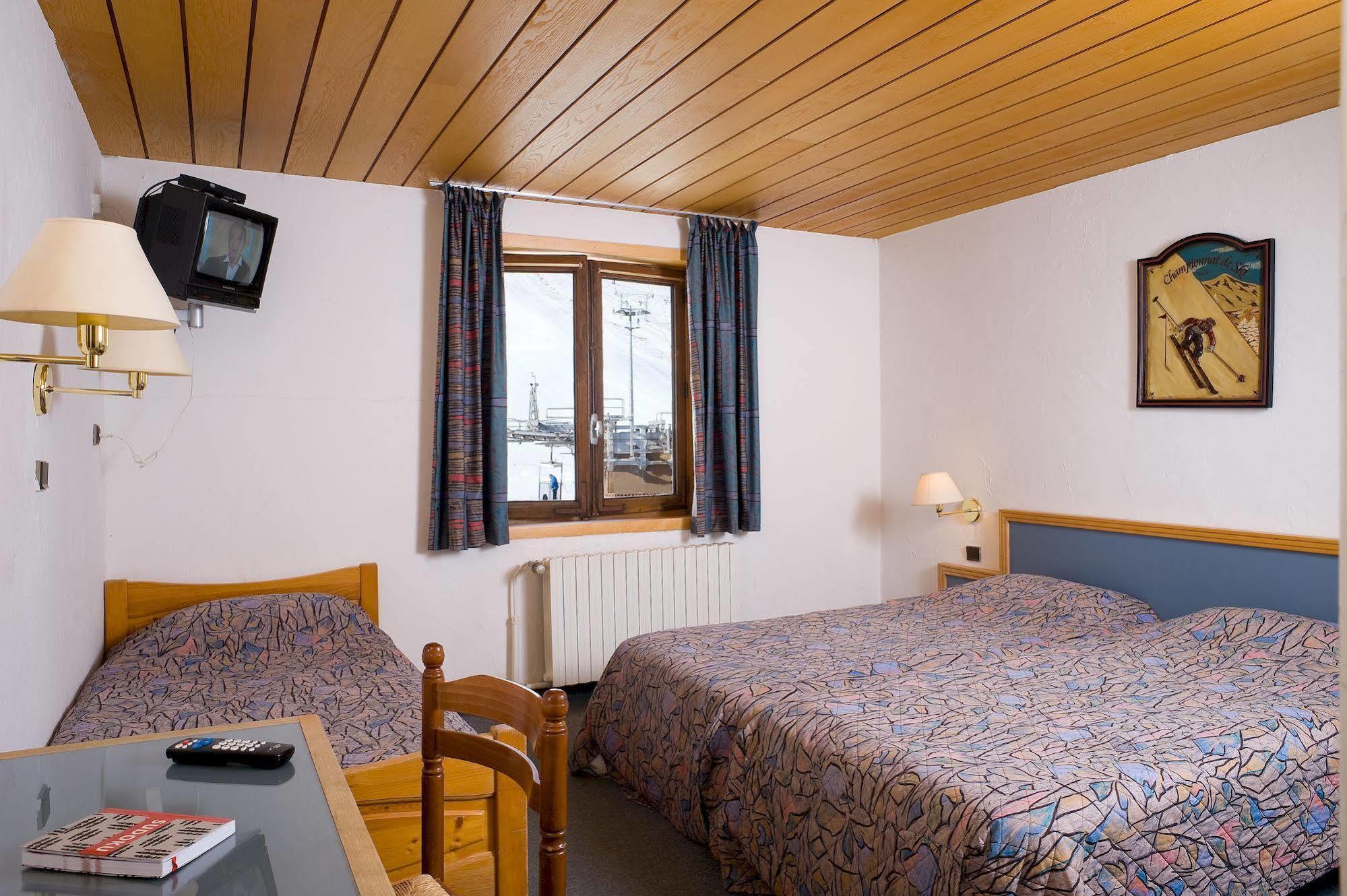 Madame Vacances Hotel Le Christina Альп-д'Юэз Экстерьер фото